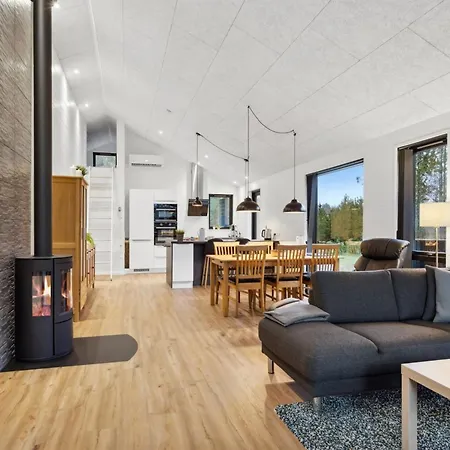 Skakke - 900m From The Sea By Interhome * Hals